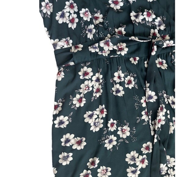 DR2 Dark Green Faux Wrap Floral V Neck Dress Size 2x - Picture 5 of 10